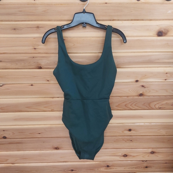 LEFT ON FRIDAY ONE PIECE - Picture 5 of 8